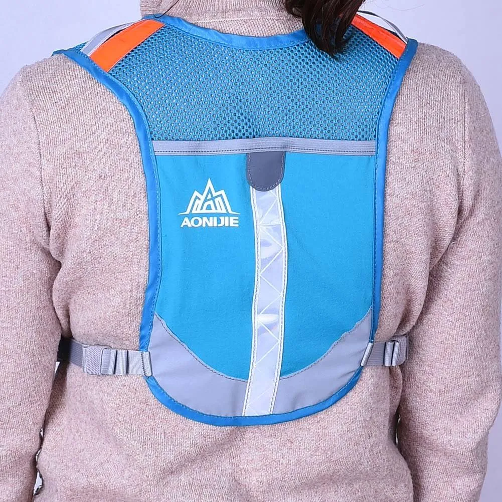 AONIJIE Ultralight Running Vest with Reflective Strip Breathable Hydration Backpack for Hiking Camping Marathon Cycling Race