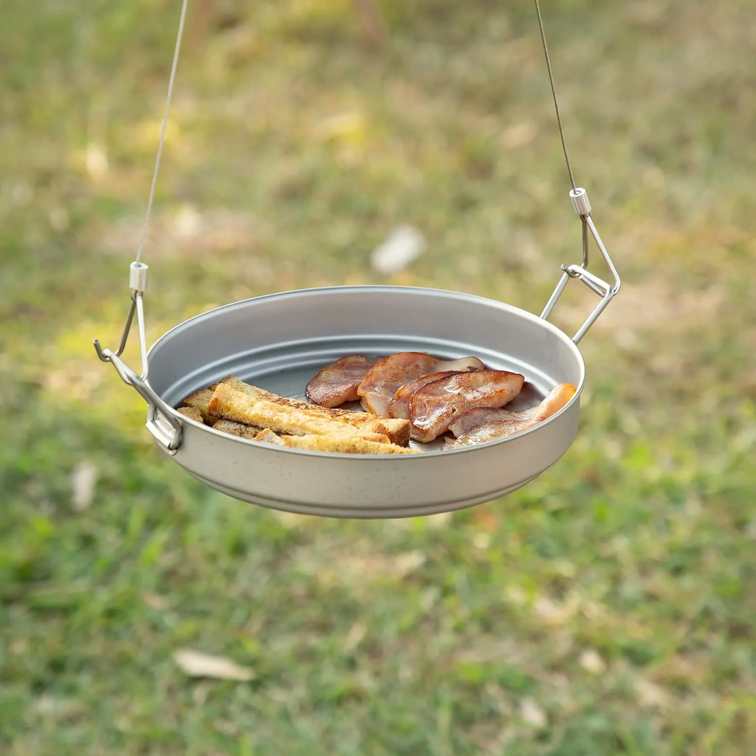 Camping Plate Titanium Pan Dish Plate with Handle & Mesh Bag, Large Reuseable Ultralight Dinner Plate for Camping Outdoors Backpacking (1500ML)