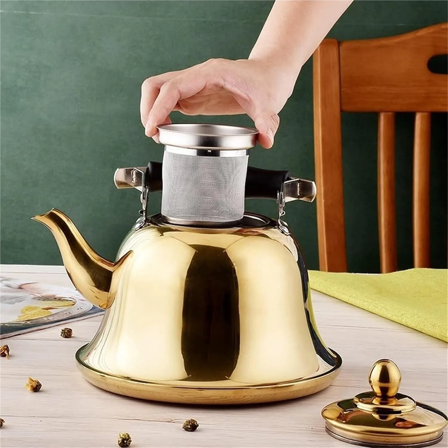 Camping Teapot, Tea Kettle stovetop, 2.1 Quart 304 Stainless Steel Whistling Teapot with Infuser - Elegant Kettle for Stove Top Brewing