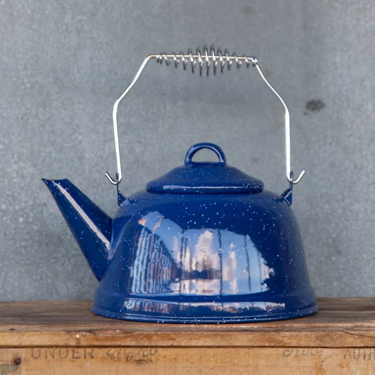 Enamel Kettle, 2.5 Litre