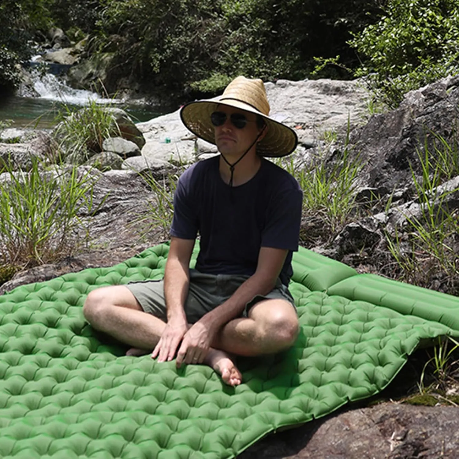 Ergocar Camping Sleeping Pad, Thick Inflatable Sleeping Pad with Pillow, Built-in Pump, Lightweight Camping Inflatable Mattress with Waterproof Nylon Fabric, Suitable for Camping, Backpacking, Hiking
