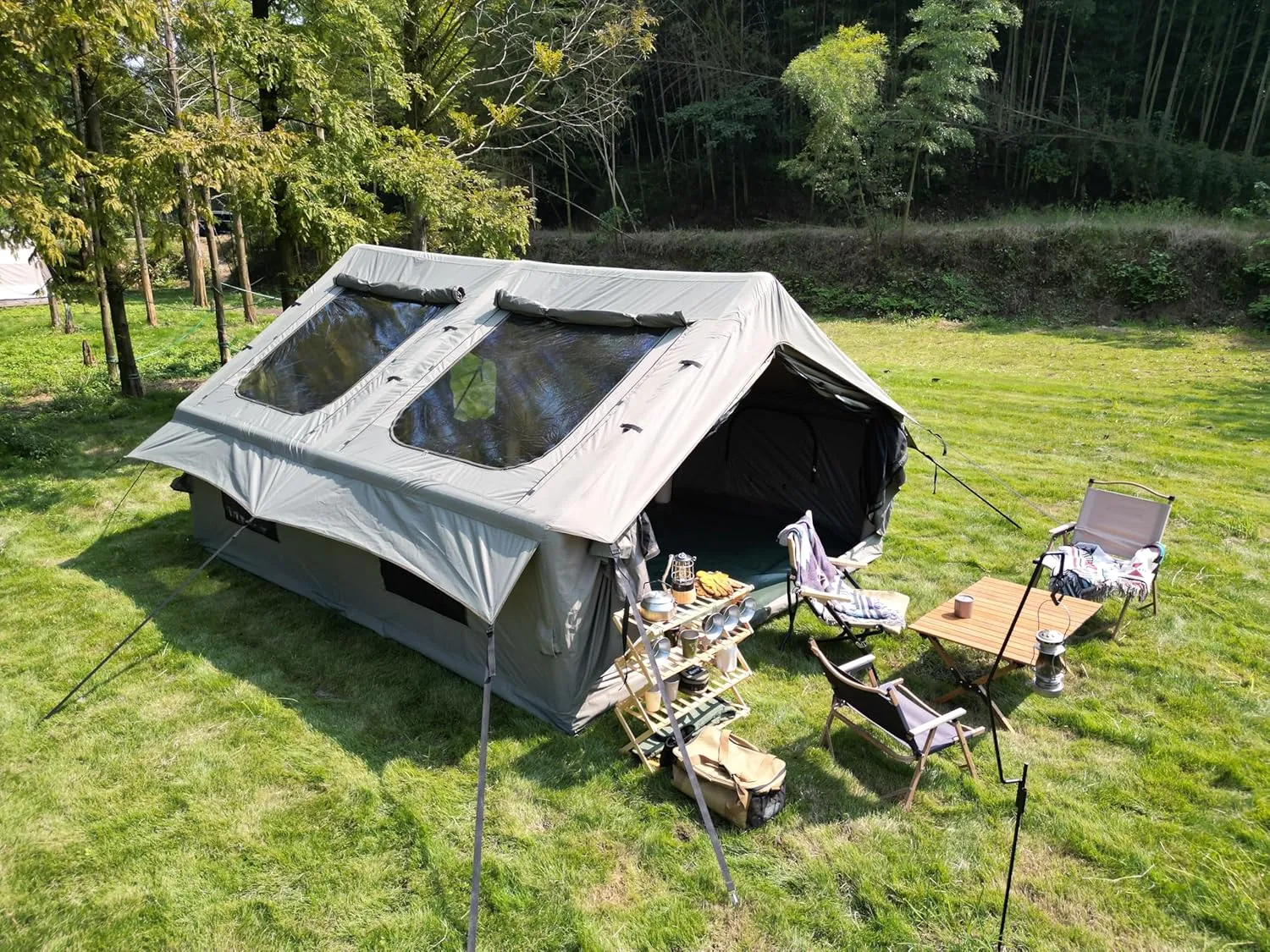 ESPIDOO 9.8x13ft Inflatable Camping Tent: 4-Season Waterproof & Windproof Blow Up Tent with Hand Pump for Family Outdoor Adventures - Large Cabin Tent with Mesh Windows & UPF50  Protection