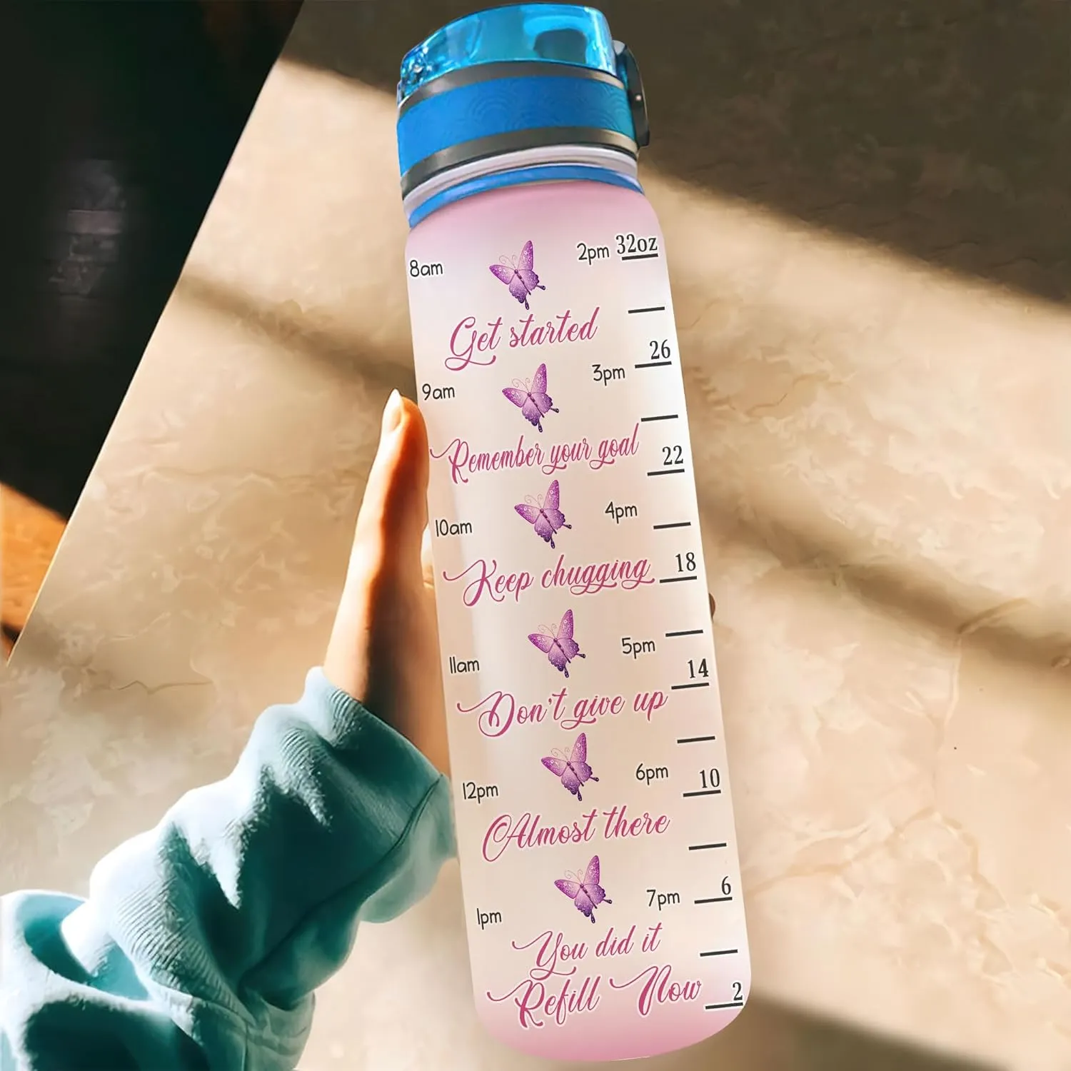Hyturtle Personalized A Queen Was Born In August Water Bottle - 32oz Motivational Water Bottle with Leak-Proof Lid & Time Marker - Custom Name Gift for Black Women On August Birthdays Christmas