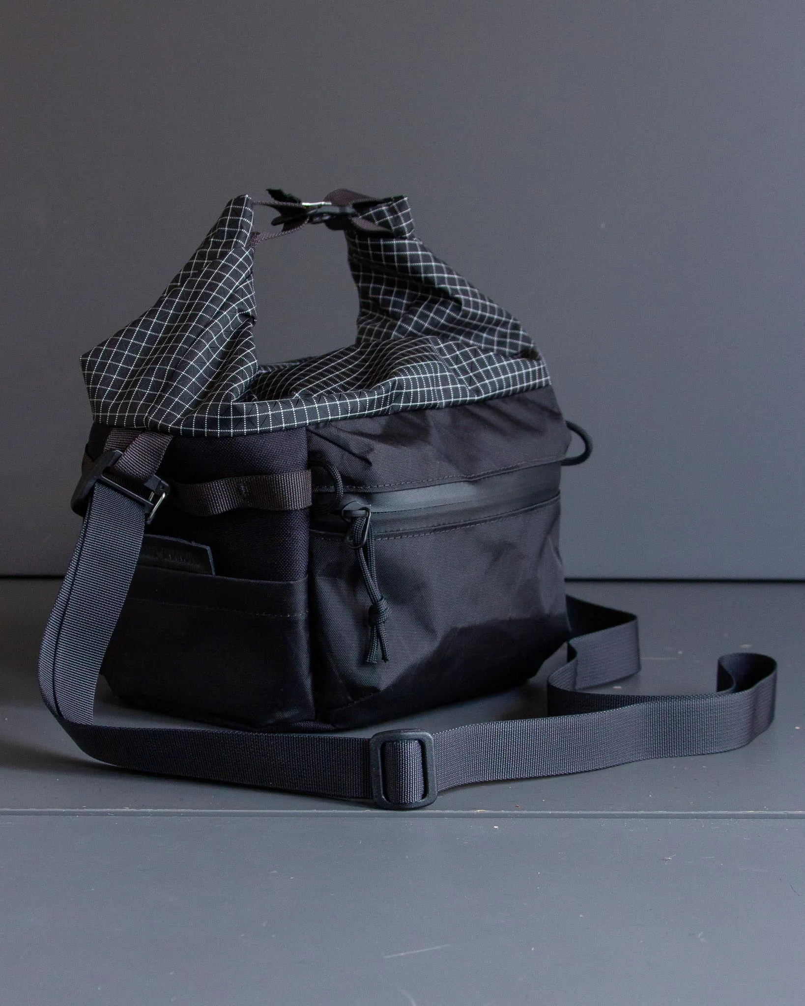 Jet Black Chalk Bucket V1