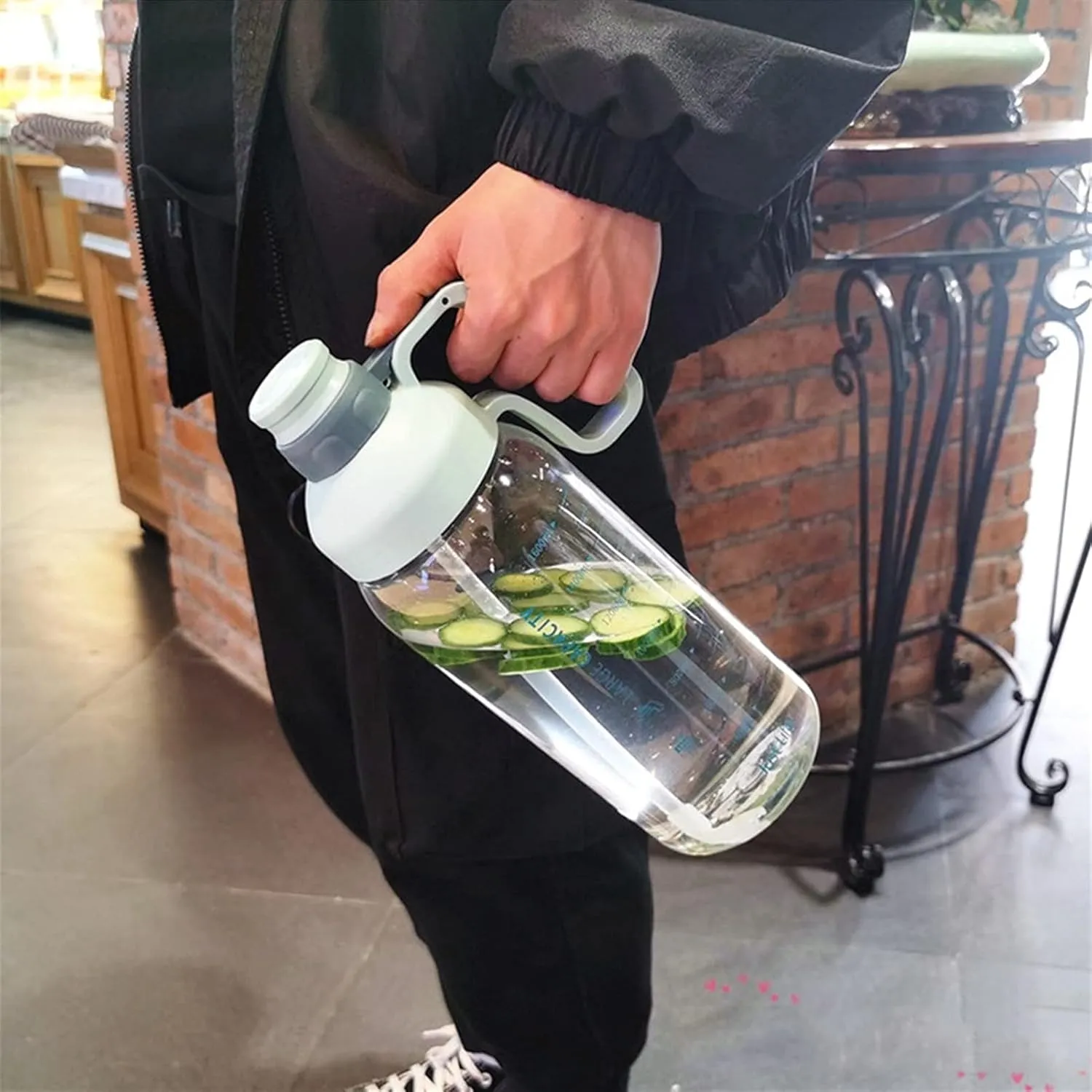 kettles Large Capacity Sports Bottle with Straw,Time Marker,Durable Water Jug for Fitness/Camping,Portable Handle,Big Cups,Fast-flow canteen(C)