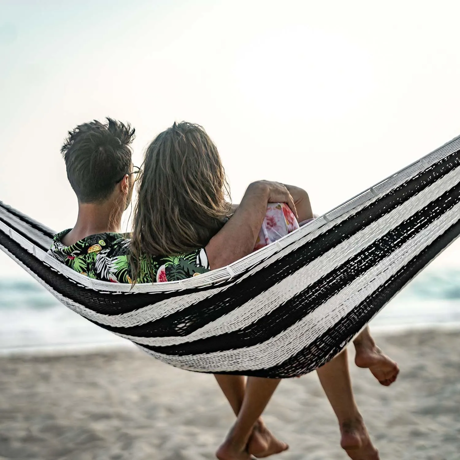 Lazy Daze Hammocks10.5 FT Handwoven Mayan Family Hammock with Portabl Carry Bag and for Outside Outdoor Patio Backyard Poolside, 550 LBS Weight Capacity,Black/White