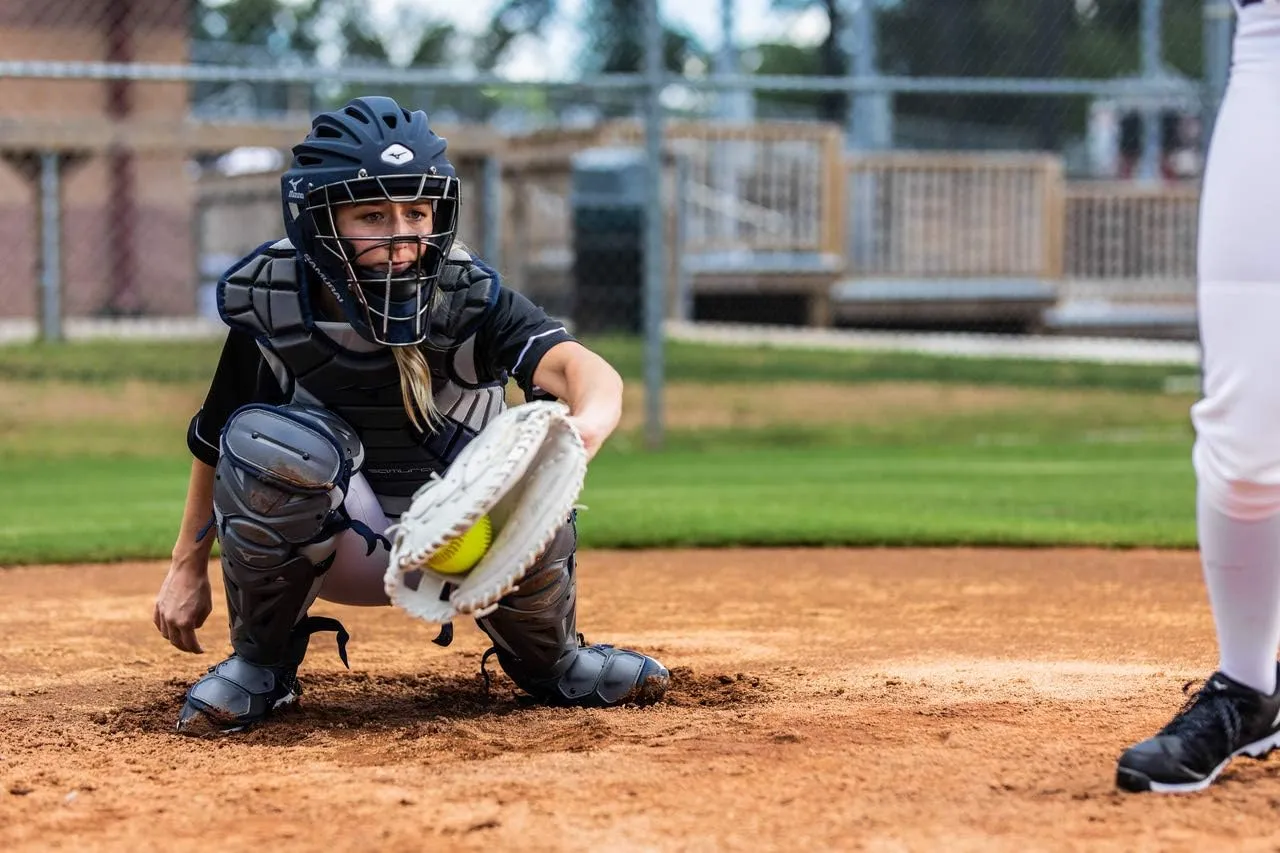 Mizuno Mizuno Women's Samurai Boxed Catcher's Gear Set