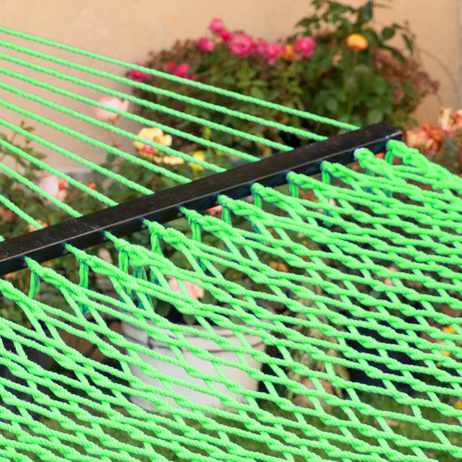 PNAEUT Double Hammock with Stand for Outside, Rope Hammocks with Hardwood Spreader Bar 2 Person, 12ft Heavy Duty Stand, Extra Pillow, Max 475 lbs Capacity (Green)