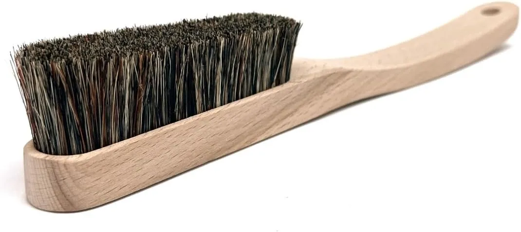 Rock Climbing Brush Bouldering Brush with Thick Boar Hair, Indoor Climbing Brush Wooden Handle, Outdoor Rock Climbing, Chalk Brush with Natural Boar Hair, Climbing Gear Accessory, Bristle cut on angle