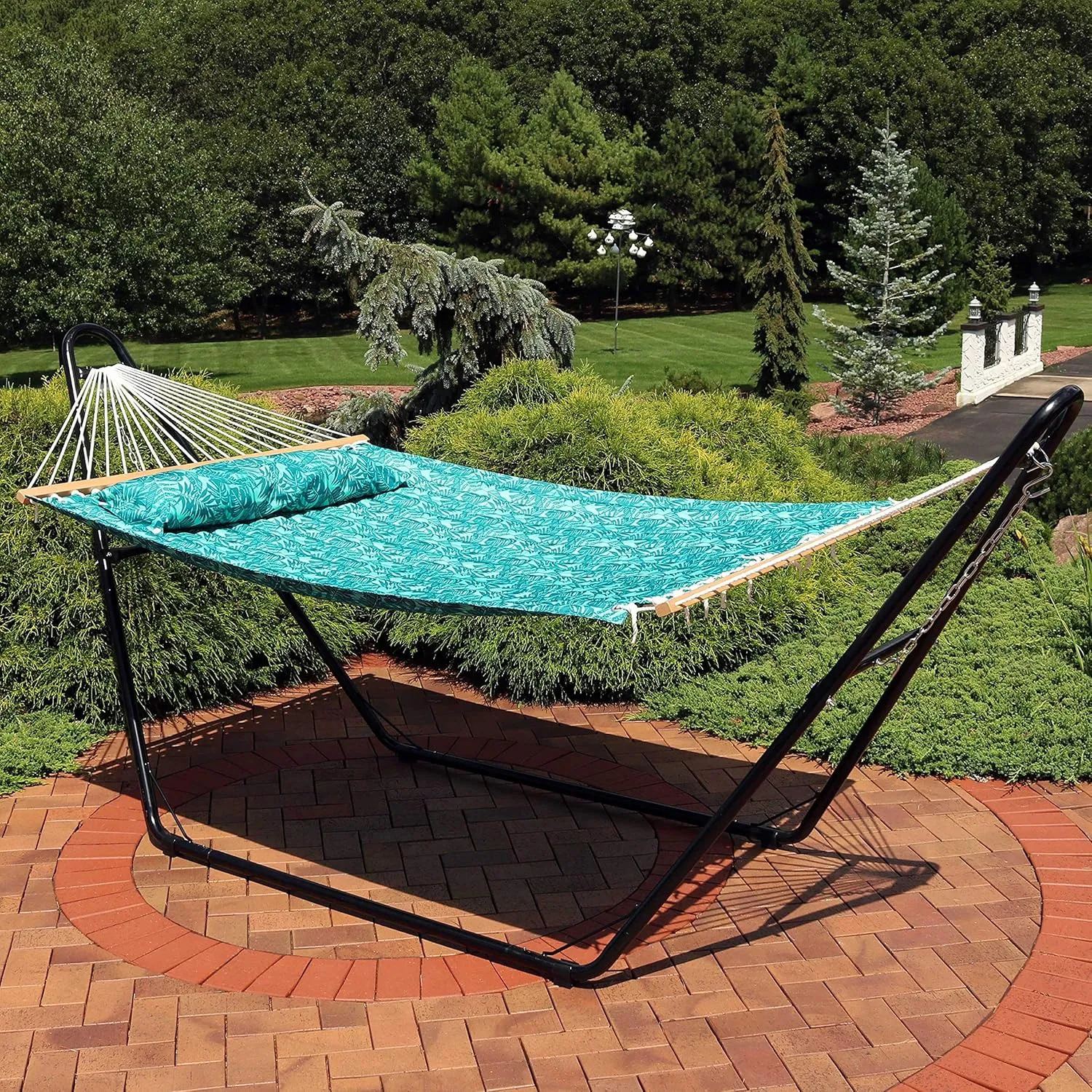 Sunnydaze Quilted Outdoor Hammock with Spreader Bars - Heavy-Duty 450-Pound Capacity Double Hammock for Outside - Cool Blue Tropics