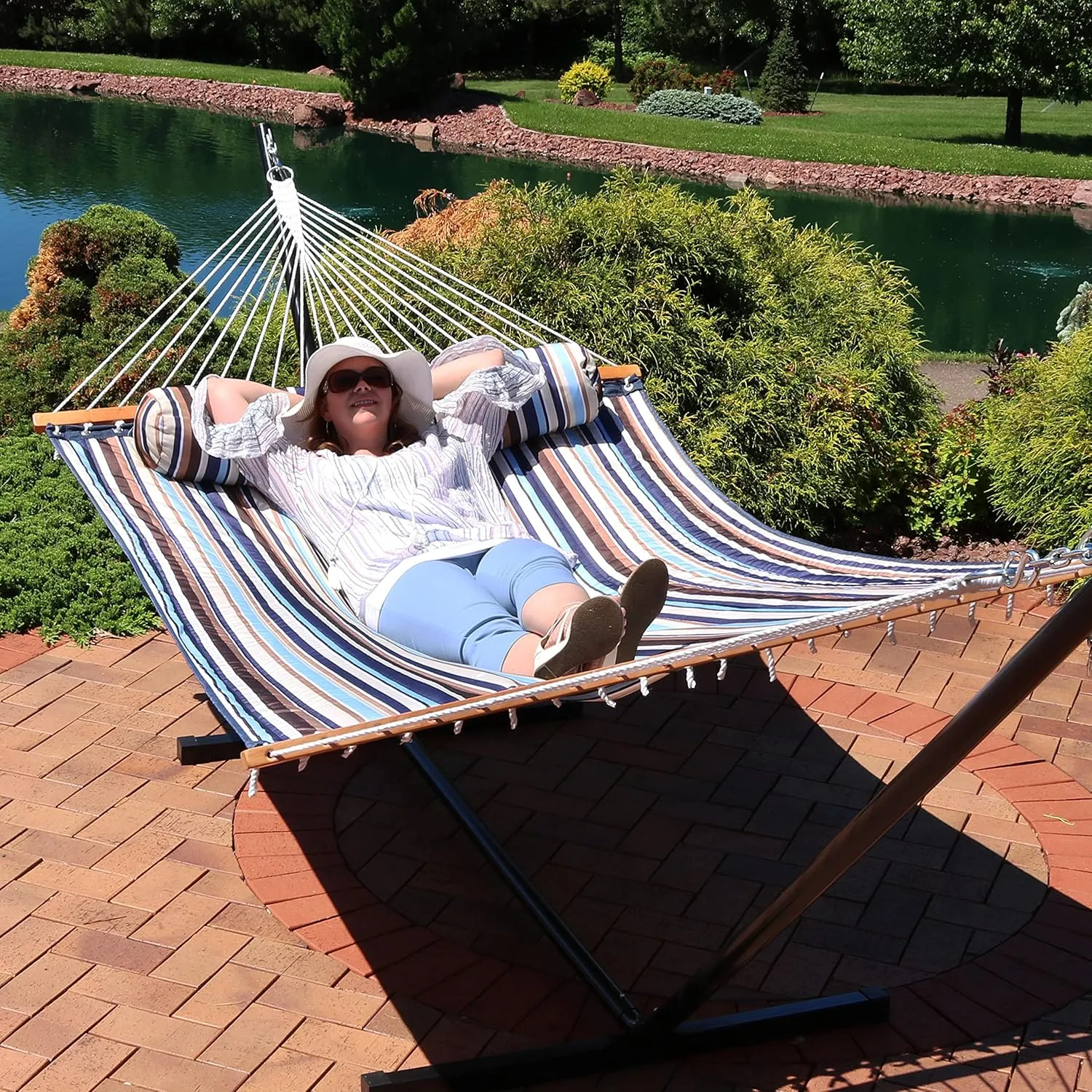 Sunnydaze Quilted Outdoor Hammock with Spreader Bars - Heavy-Duty 450-Pound Capacity Double Hammock for Outside - Ocean Isle