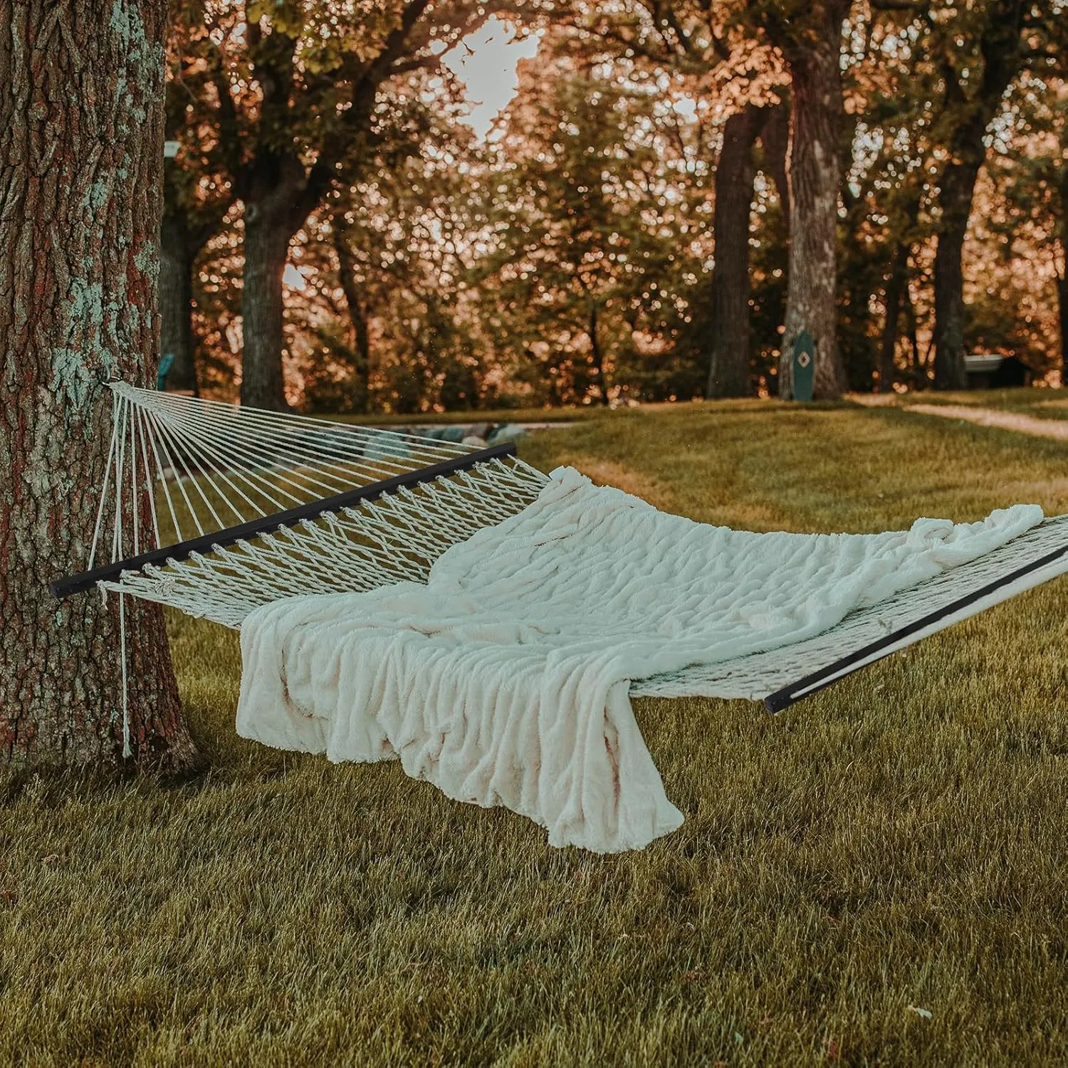 SZHLUX Double Rope Hammocks, Traditional Hand Woven Cotton Hammock with Hardwood Spreader Bar and Carrying Case for Outdoor, Indoor for Two Person, 450lb Weight Capacity