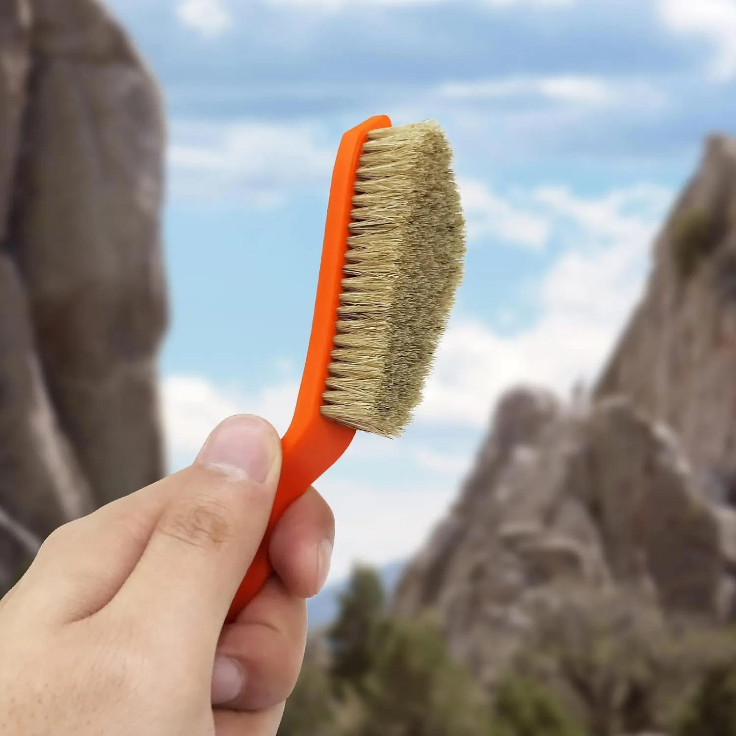 TWO STONES Boar Hair Rock Climbing Brush with Ergonomic Handle, Bouldering Boulder Brush as Durable Cleaning Tool for Chalk and Climbing Holds on Wall Indoor or Outdoor