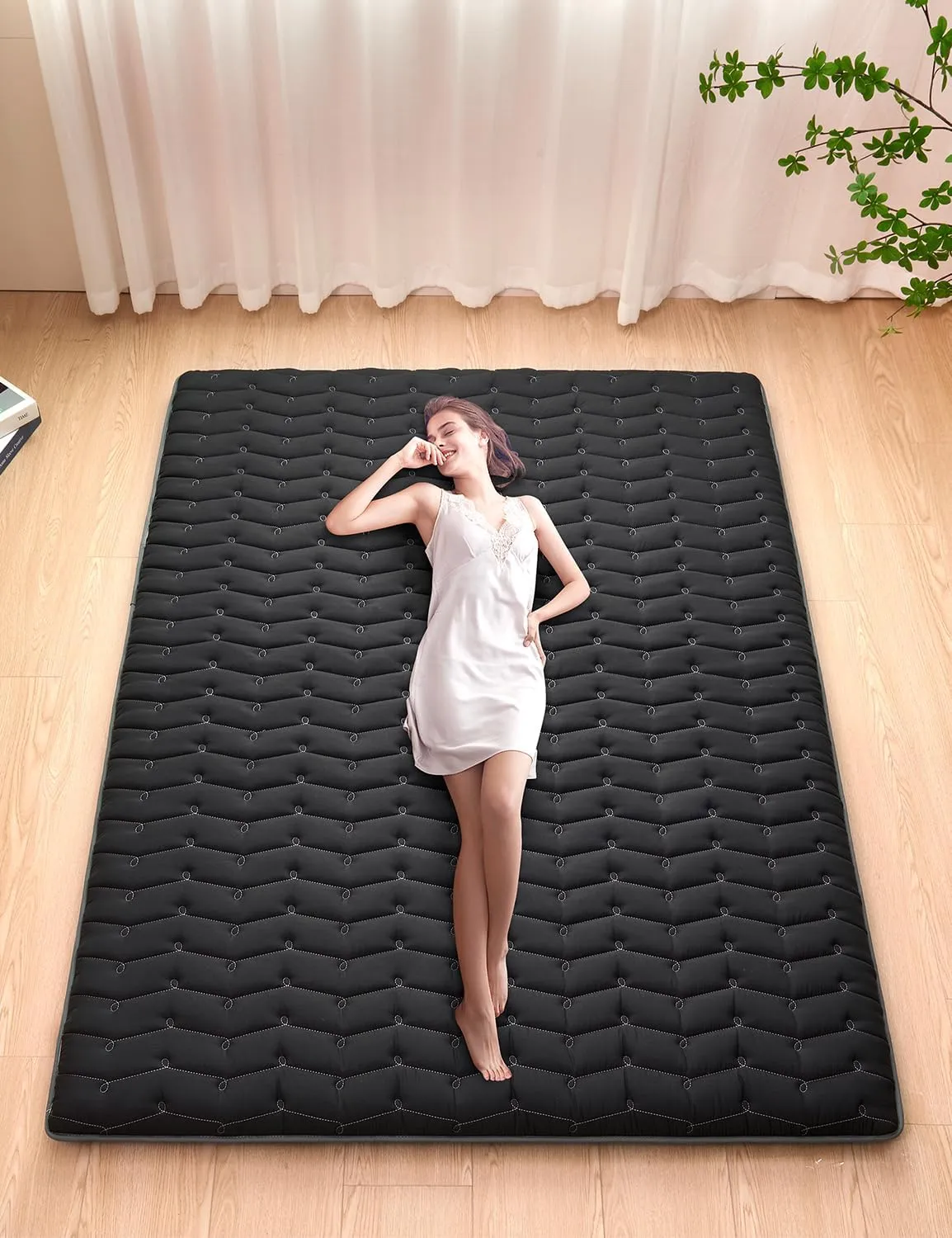 Vibe bear Premium 3.5" Thick Japanese Futon Floor Mattress - Queen Size 60"x80" - 100% High-Density Foam,Foldable Floor Mattress,Comfortable Tatami Mat for Dorm,Bedroom,or Guest Room(Black)