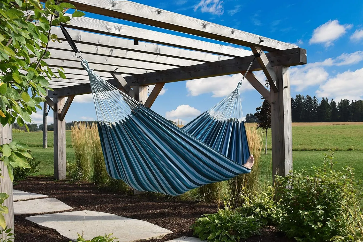 Vivere Brazilian Style Double Cotton Hammock with Polyester End Strings, 450 lb Weight Capacity (Blue Lagoon)