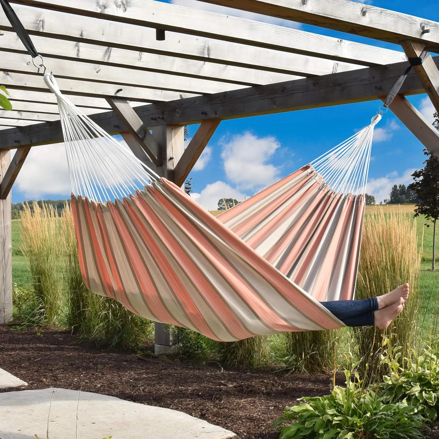 Vivere Double Brazilian Fade and Weather-Resistant Hammock (Cameo)